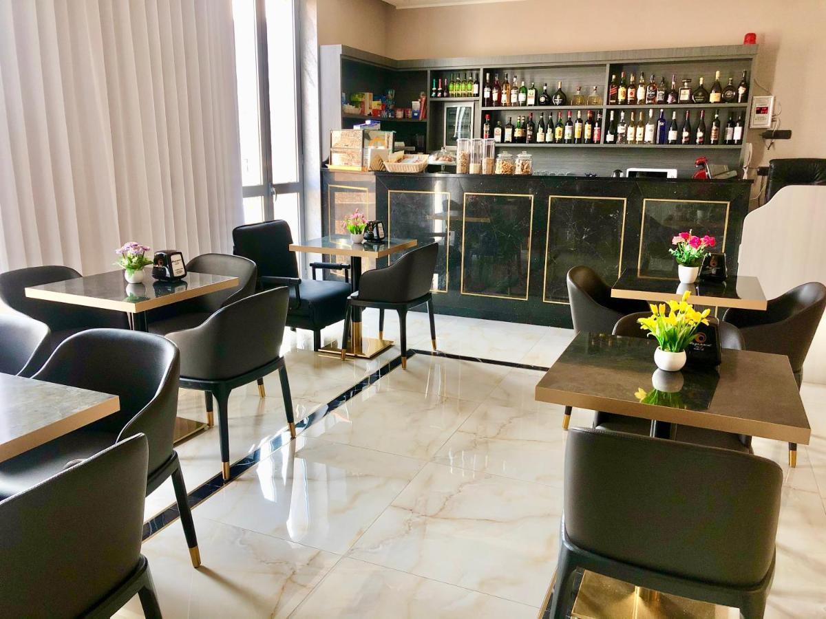 Folen Hotel Milan